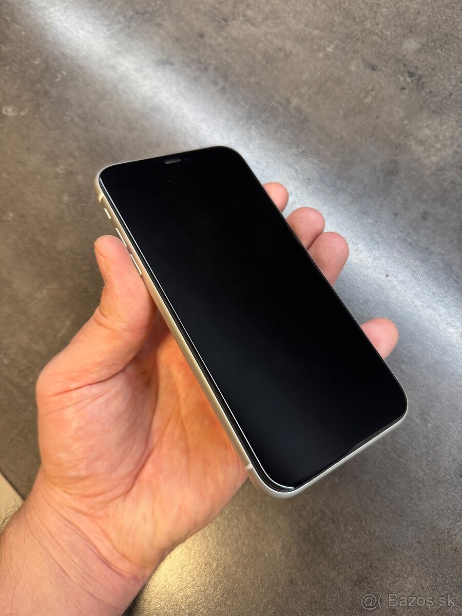 Predam Iphone 11 64gb Top stav - 2