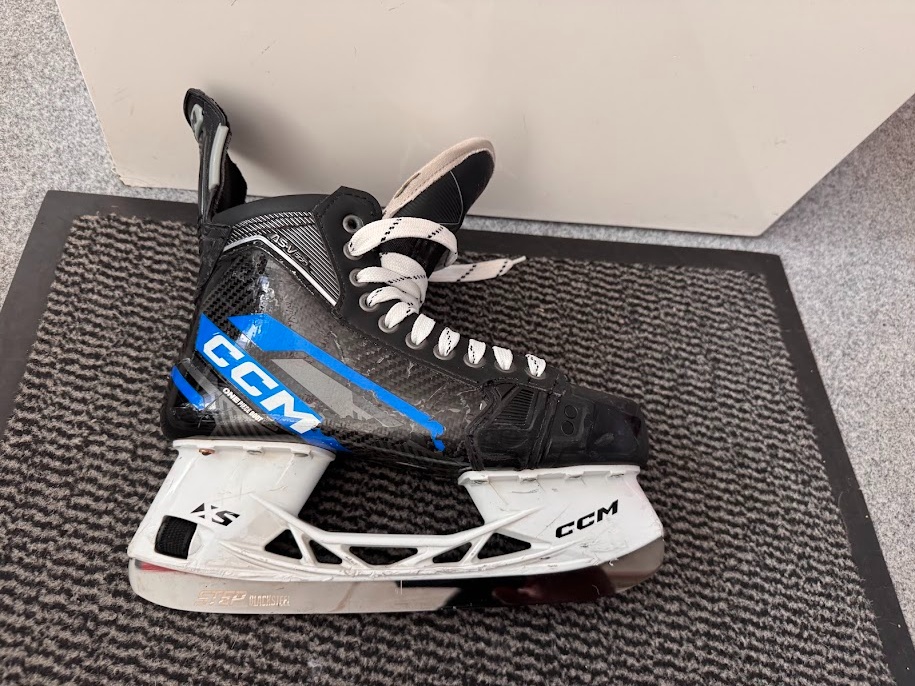 BRUSLE CCM AS-V TACKS vel. 42/7,5 wide - 2