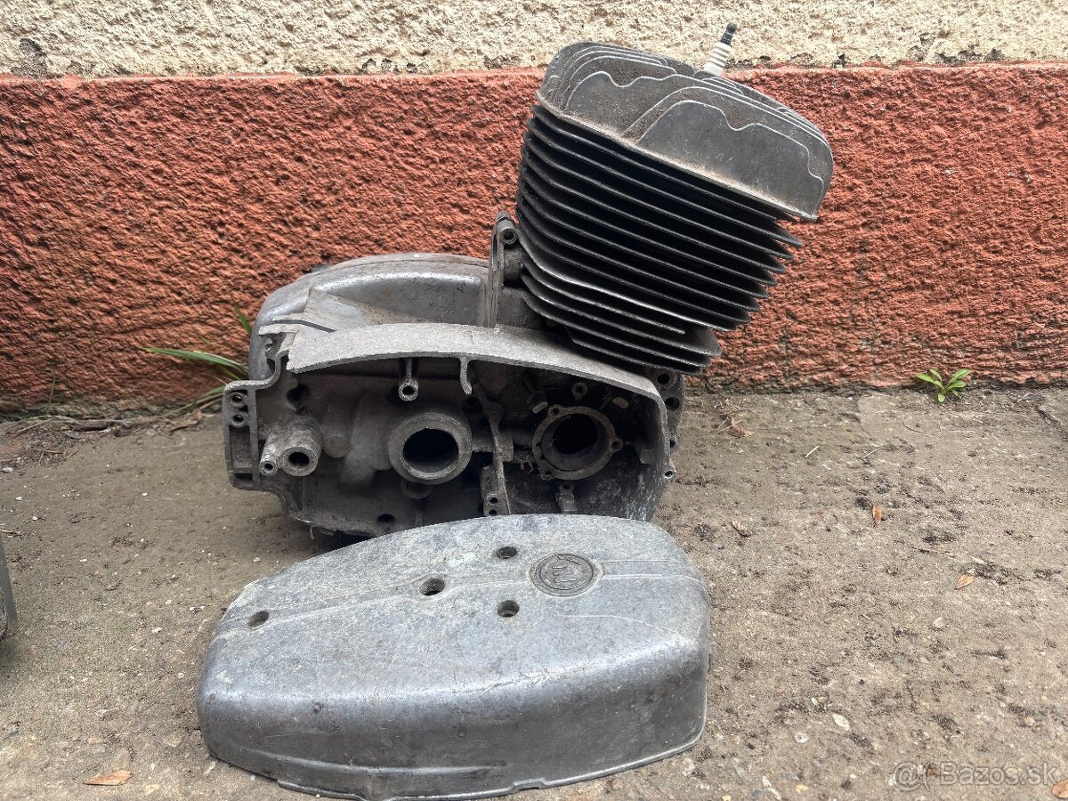 Motor čz 175-477 - 2