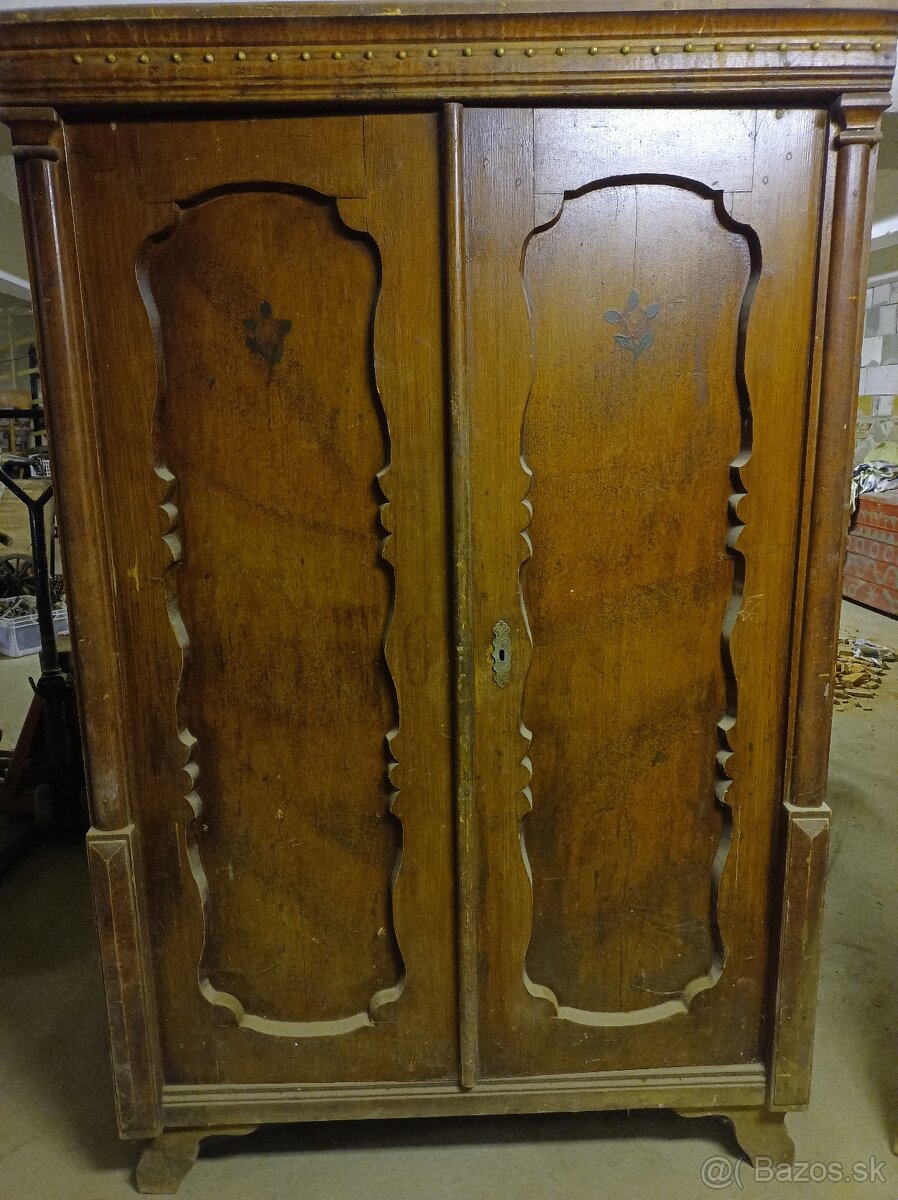 Starožitna skriňa - 2