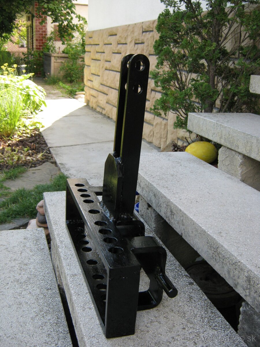 ZAVES NA MALOTRAKTOR - 2