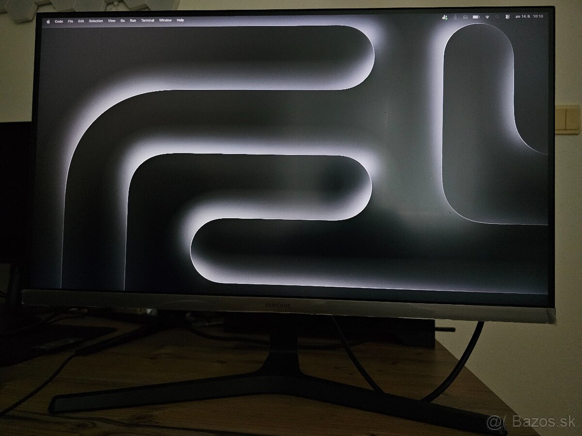 Samsung 28" 3840x2160 4K Ultra HD LED - 2