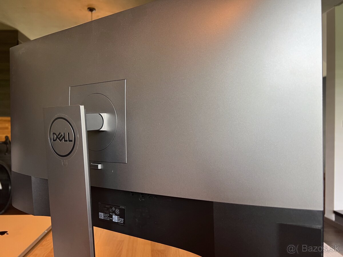 27" Dell UltraSharp U2720Q (2021) - 2