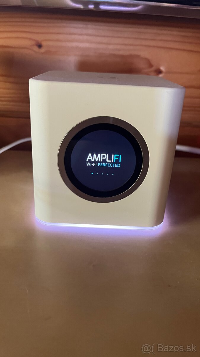 Ubiquiti AmpliFi HD Home Wi-Fi Router - 2
