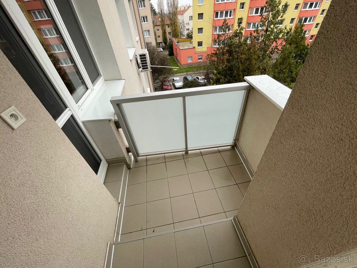 Prenájom:2-izbový byt; Bratislava Rača- Krasnany - 2
