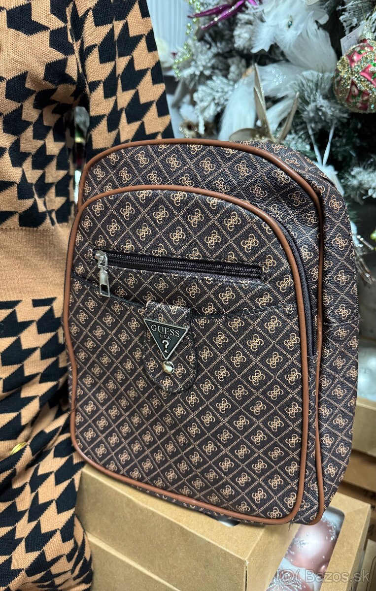 Šaty S/M plus ruksak - 2