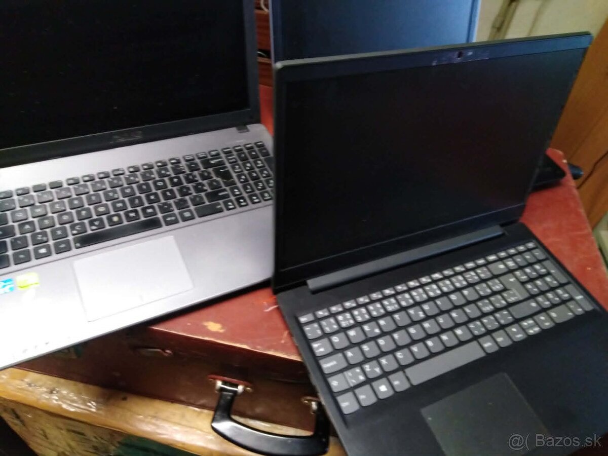 noteboky na nahradne diely - 2