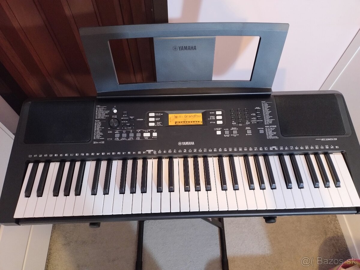 Klavesy Yamaha PSR - 2