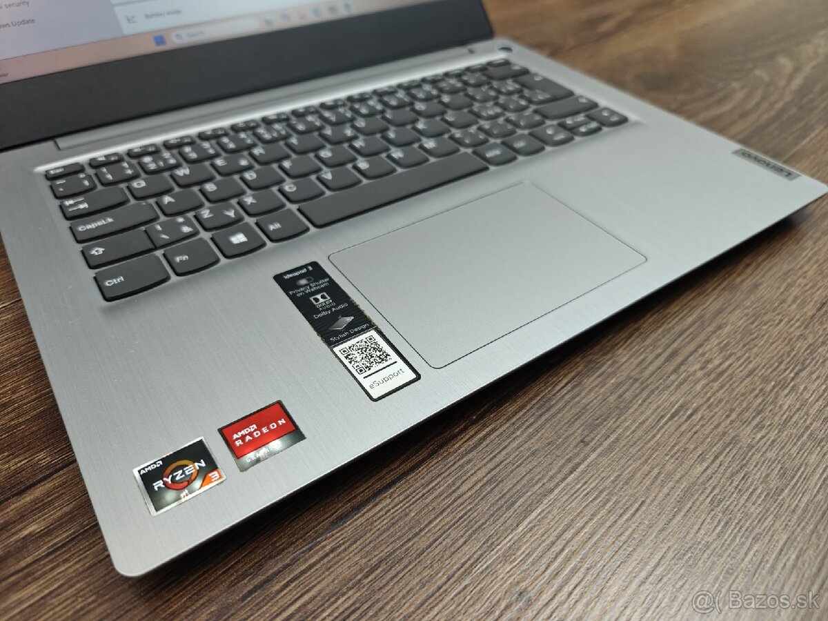 Lenovo IdeaPad 3 • AMD Ryzen 3, 8/256Gb - 2