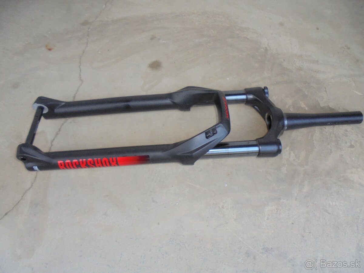 Rock Shox Recon AIR 29" Boost. - 2