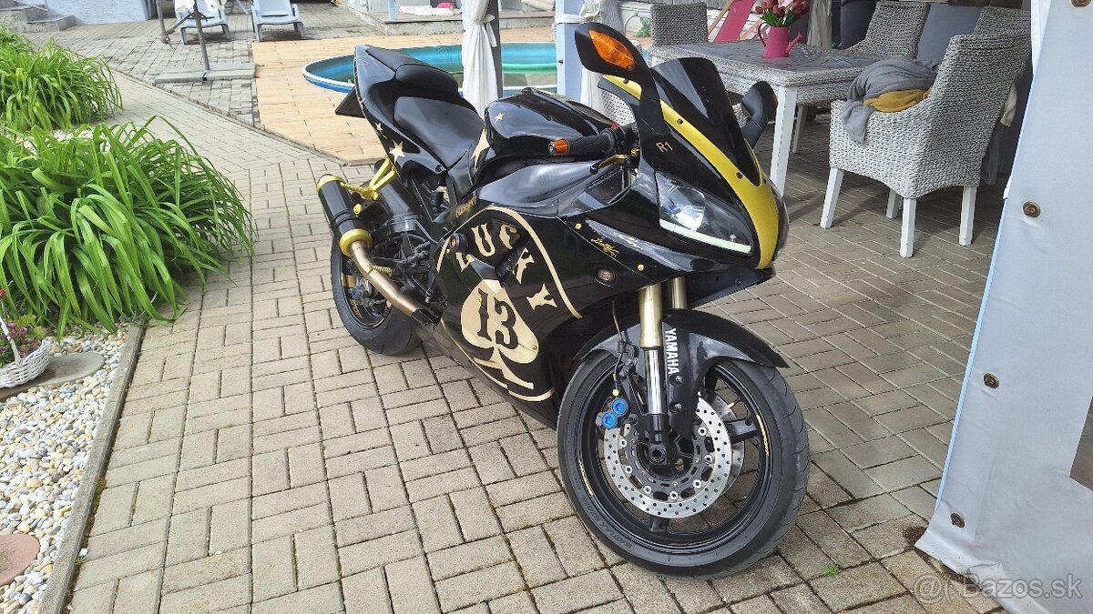 yamaha R1 - 2