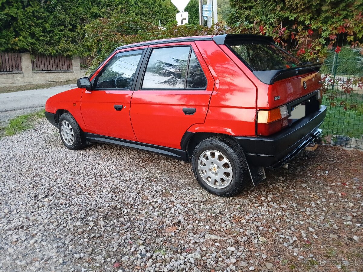 Predám Škoda favorit 1.3 glx - 2