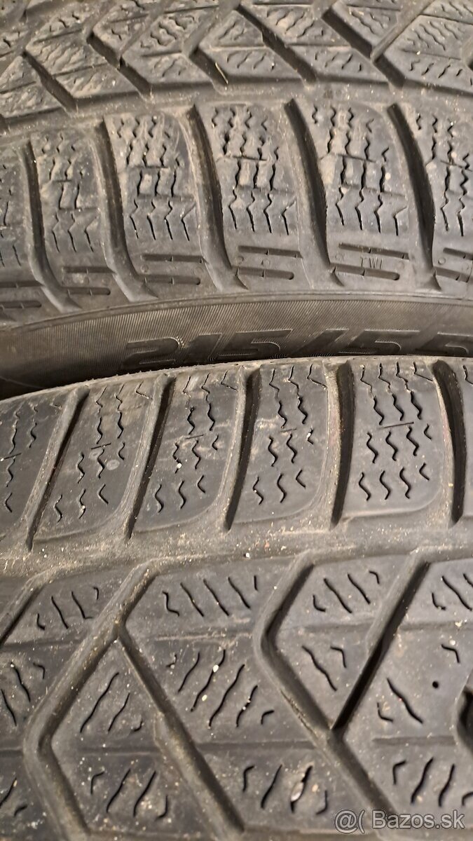Predám 4ks jazdené zimné 215/55r17-98V Pirelli - 2