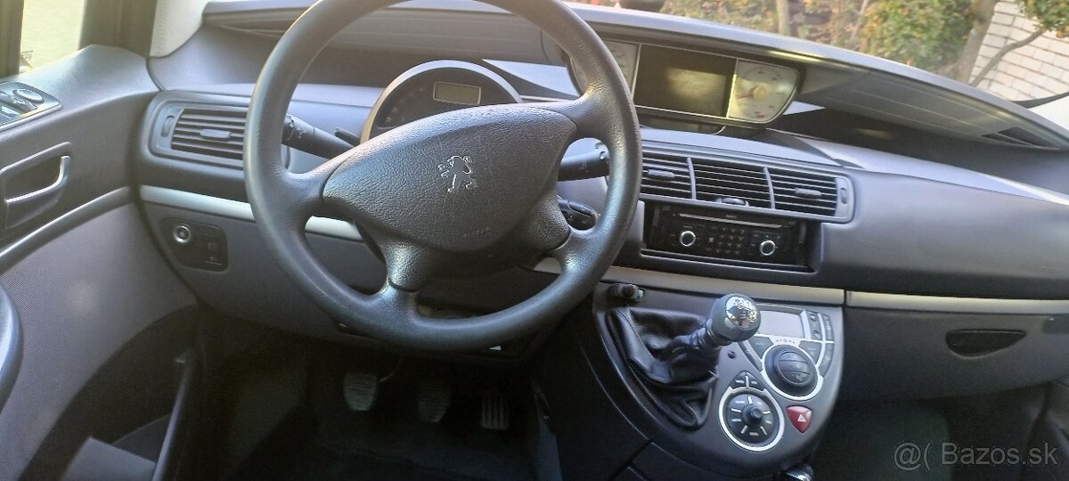 Predám Peugeot 807 2 l 88kw - 2