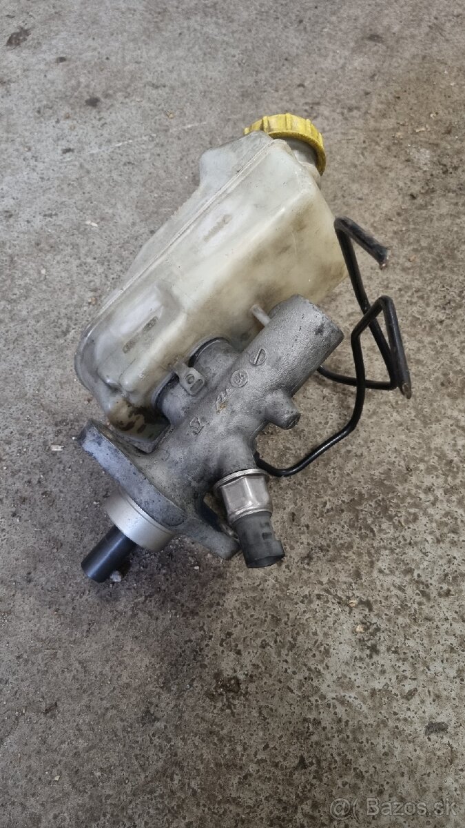 Hlavny brzdovy valec vw transporter caravelle multivan - 2