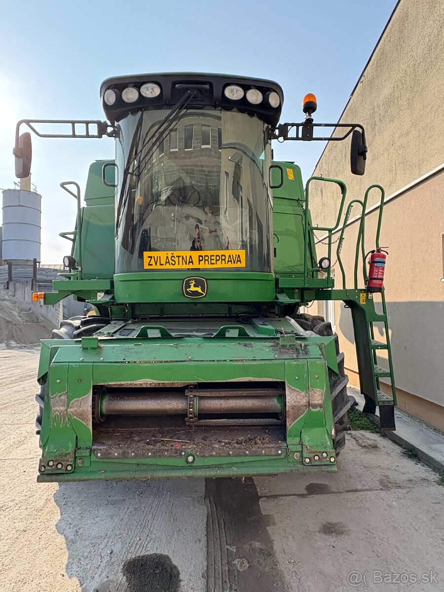 Predam kombajn John Deere W540 - 2