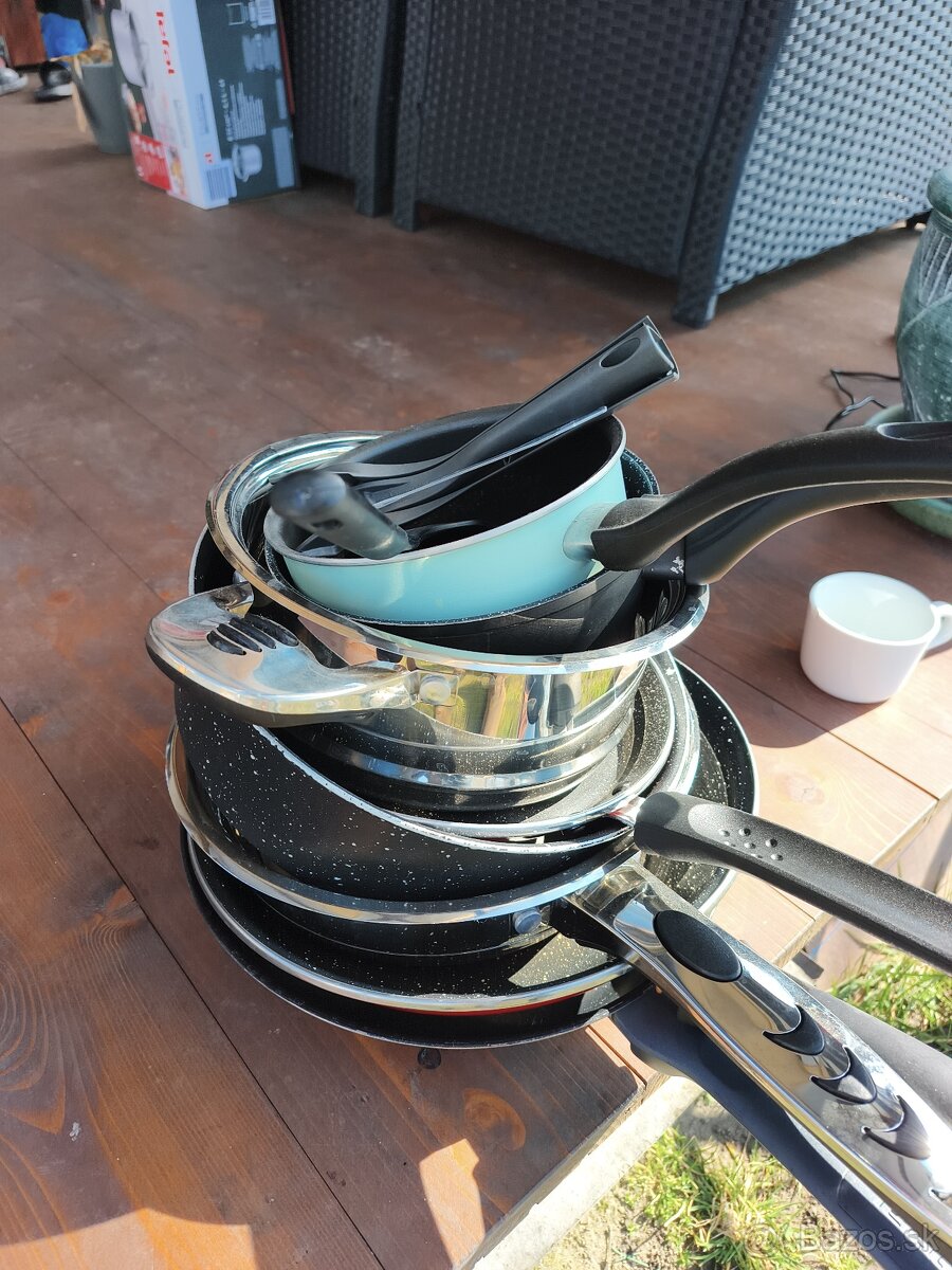 Staršie hrnce a panvice - 2