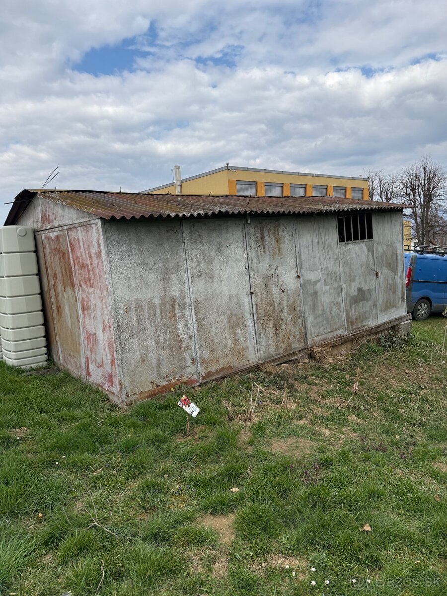 Plechová garáž skladacia - 2