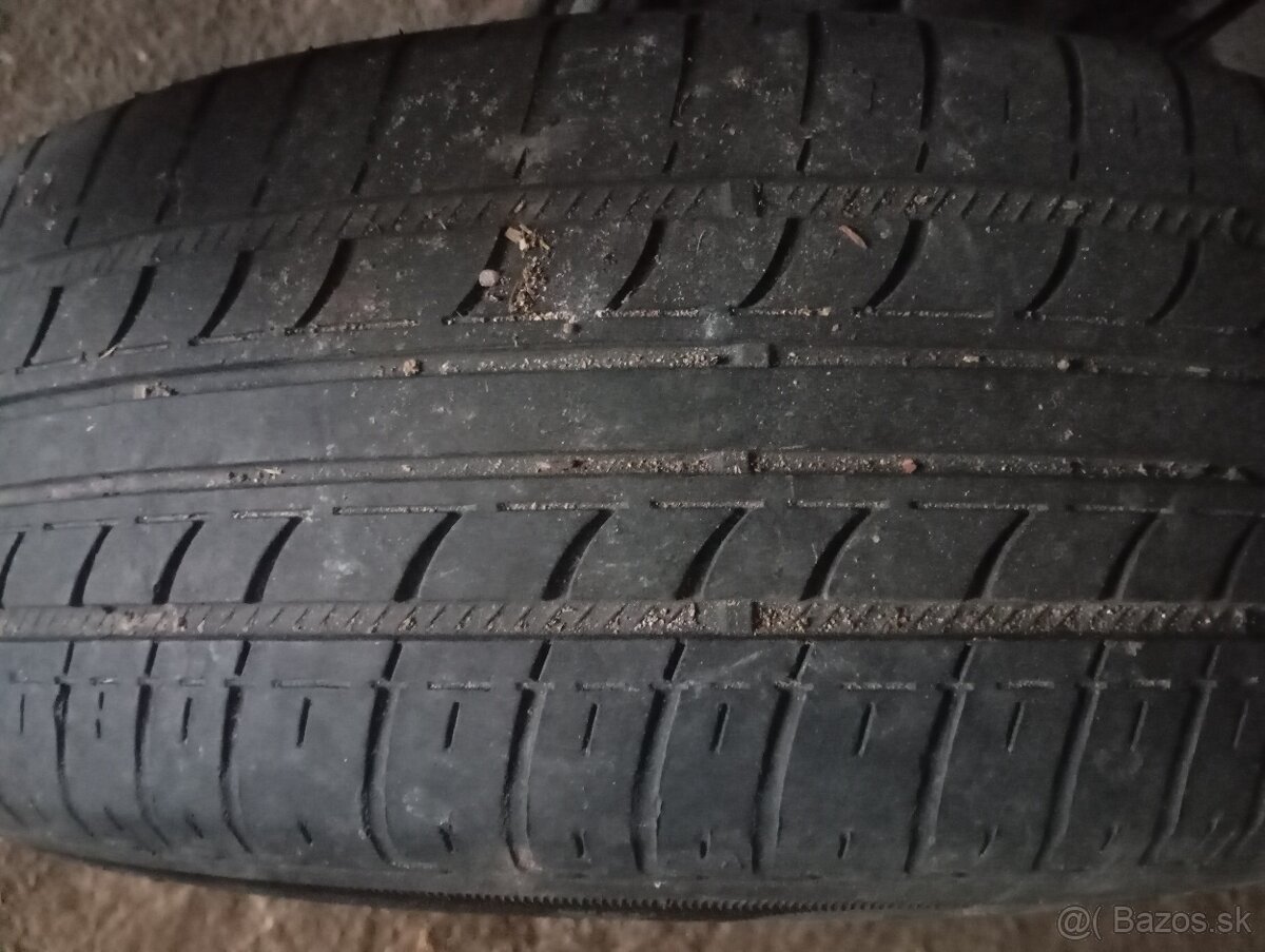 Predám letné pneumatiky 195/65 r15 - 2