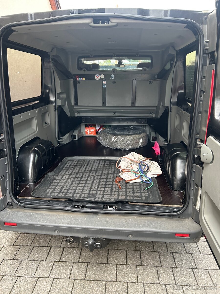 Renault Trafic - 2