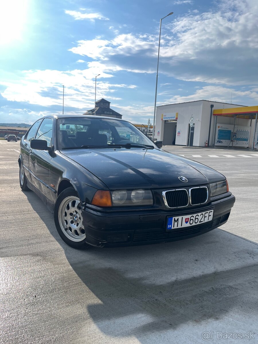 BMW E36 compact - 2