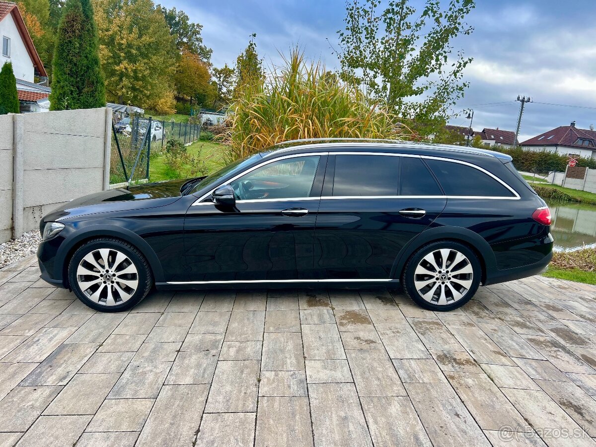 Mercedes-Benz E220d 4MATIC All-Terrain – 360-DPH-ČR
