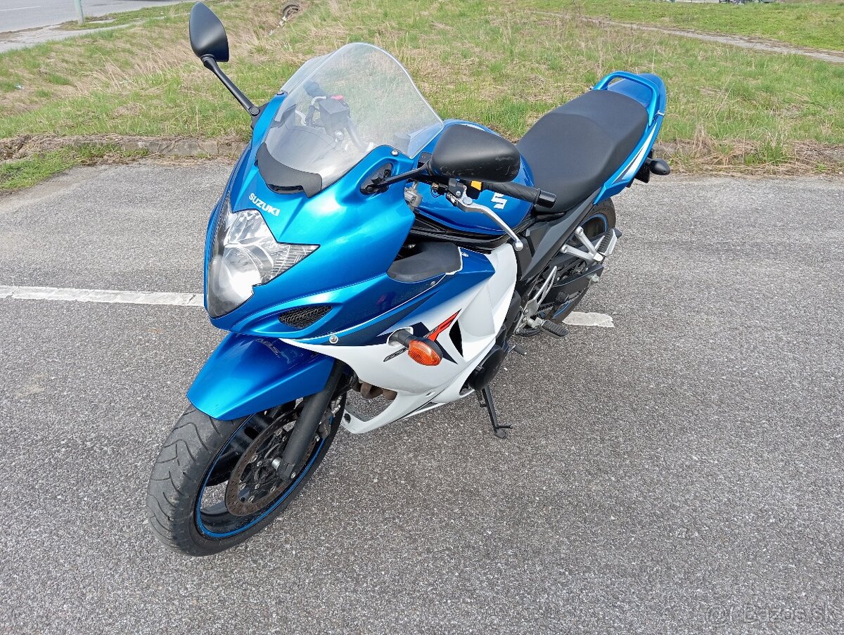Suzuki GSX 650 FA - 2