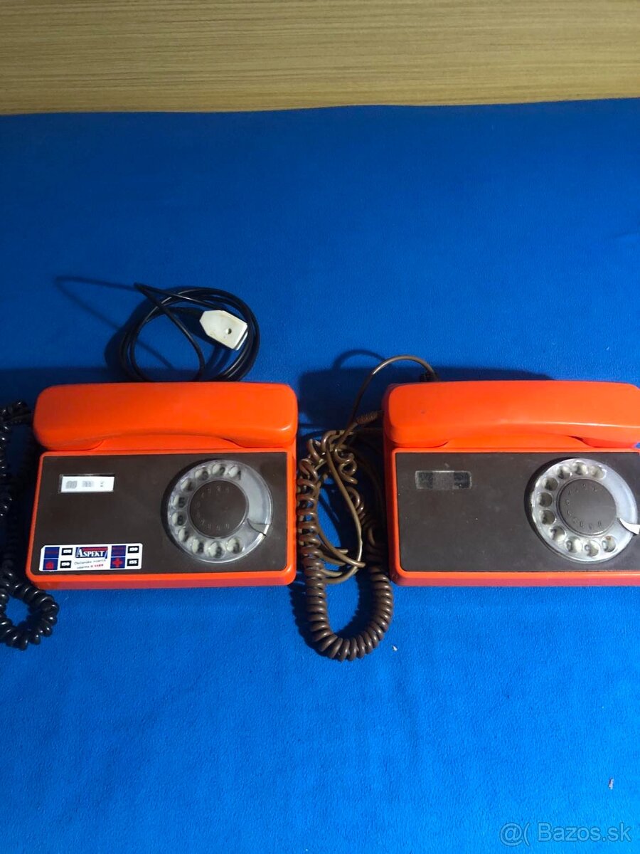 Telefón - klasický. - 2