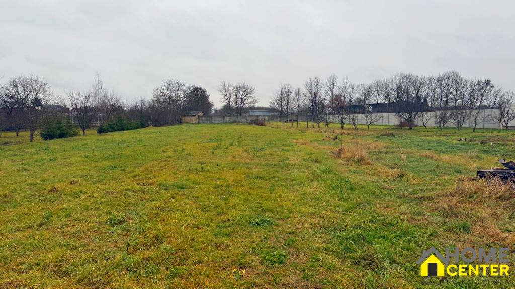 NA PREDAJ STAVEBNÝ POZEMOK V PRIBETE - 2