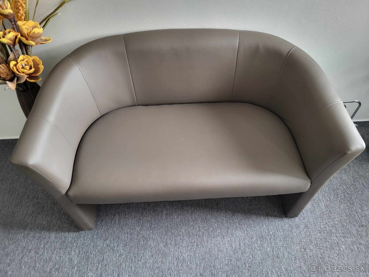 Kozenkove kreslo hnede, top stav - 2