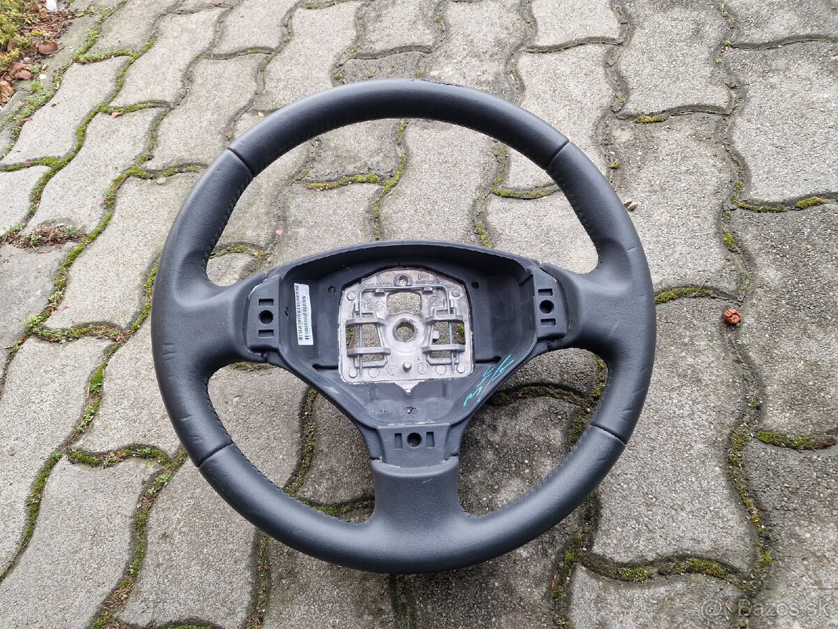 🛞 Volant Peugeot 5008 – originál - 2