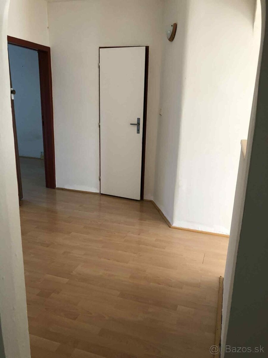 3 izbový byt Vranov n.T. - 2