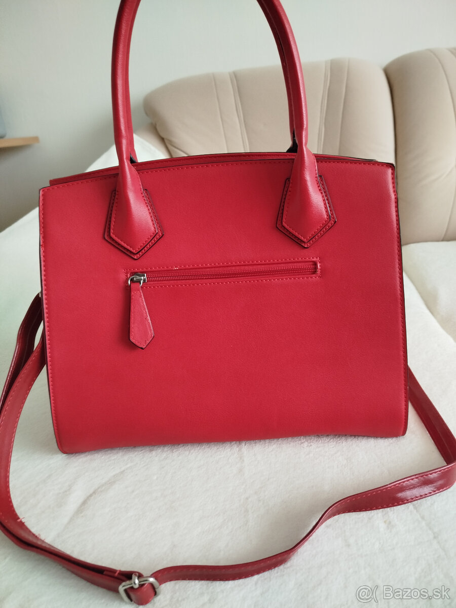 Červená kabelka - 2