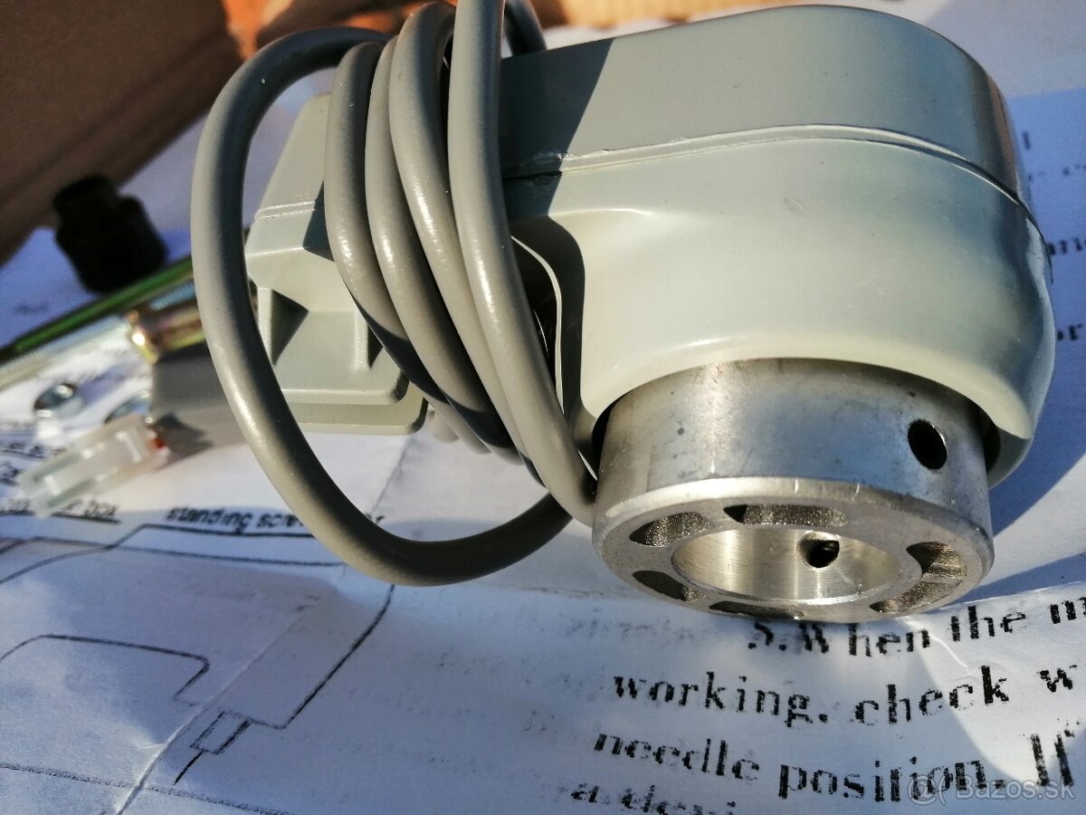 Pozicionér. Polohovač ihly - 2