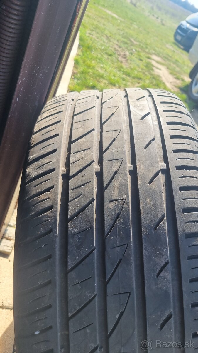 245/45 R18 Letné - 2