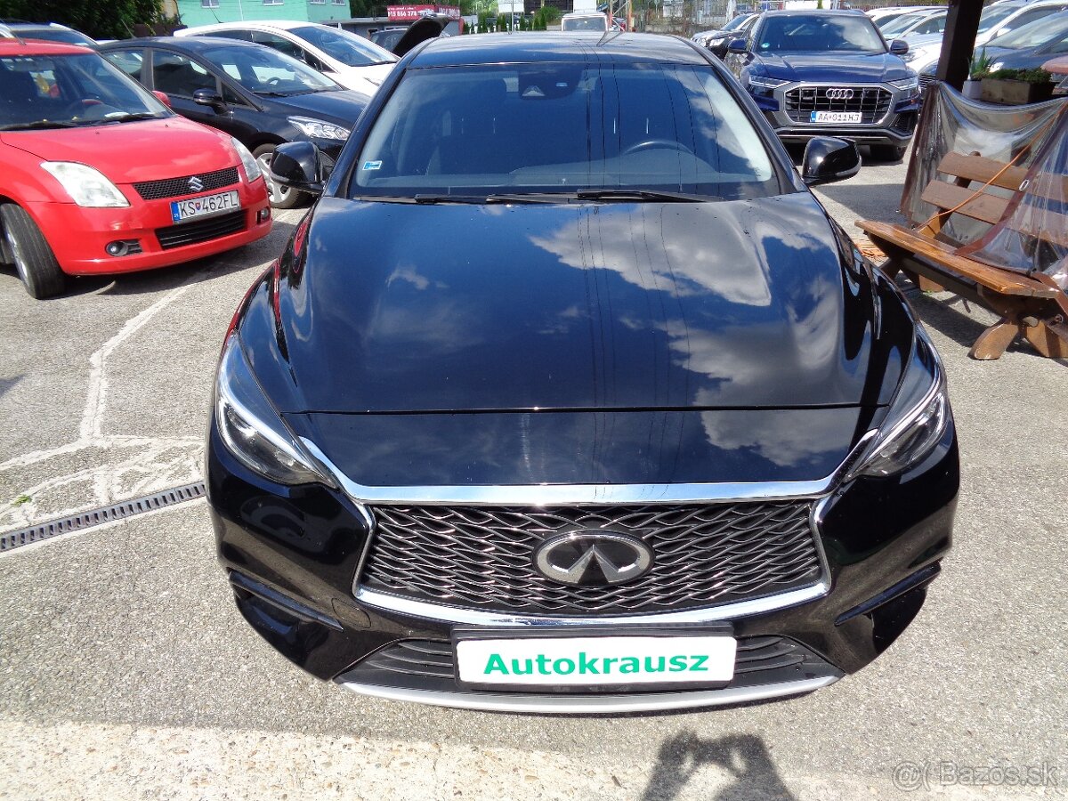 Infiniti Q30 1.5 - 2
