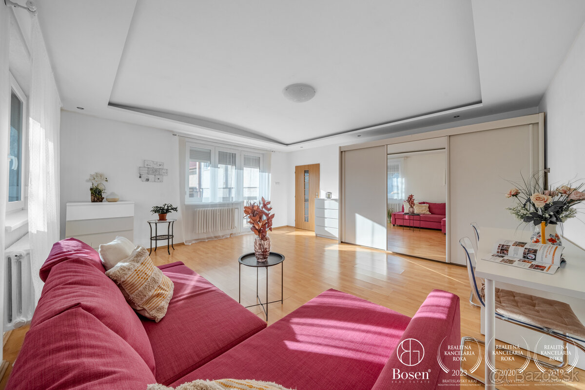 BOSEN |6 izbový RD s veľkou záhradou, s pivnicou a garážou v - 2