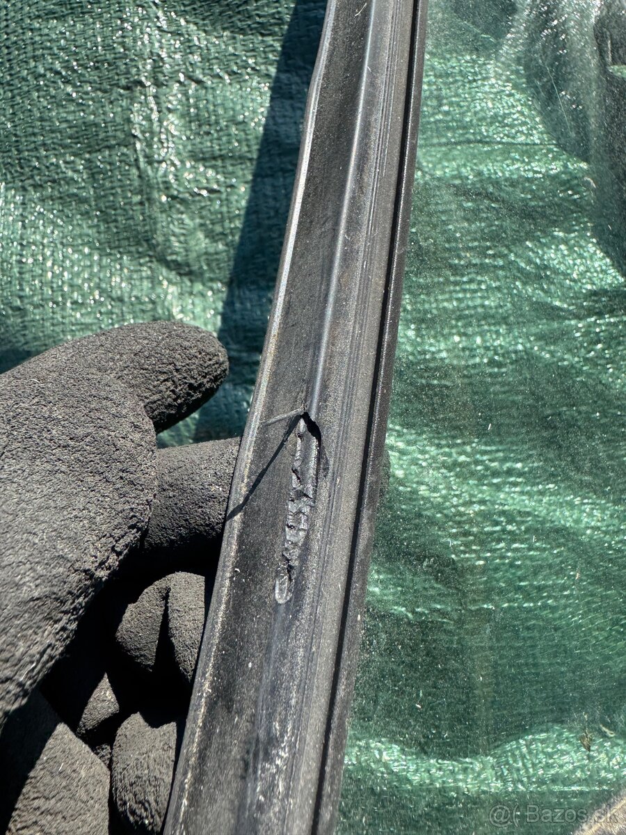 Zadné pravé pevné okno Fabia 1 Combi - 2