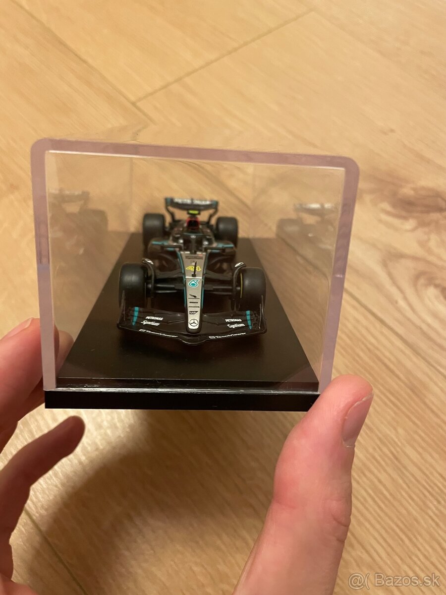 Lewis Hamilton Mercedes - 2