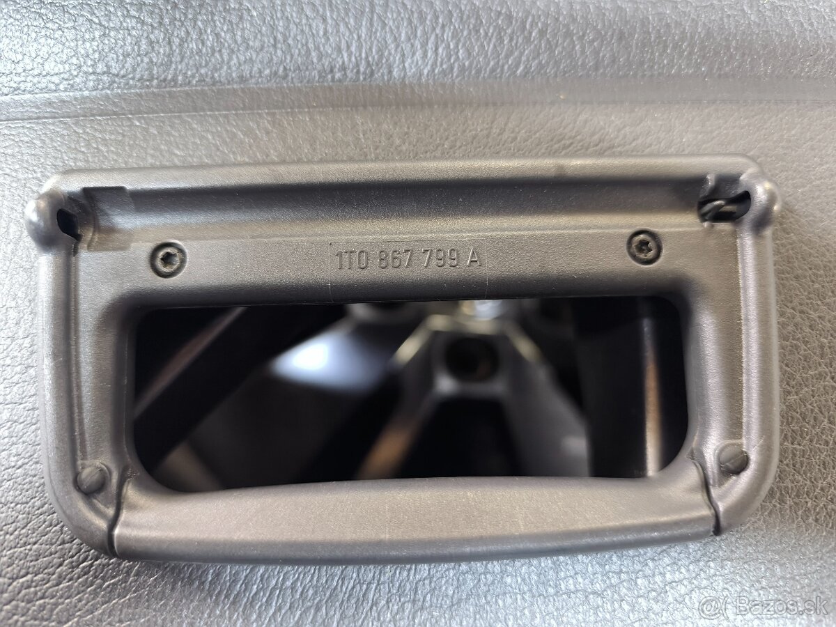 VW TOURAN roleta do kufra - 2