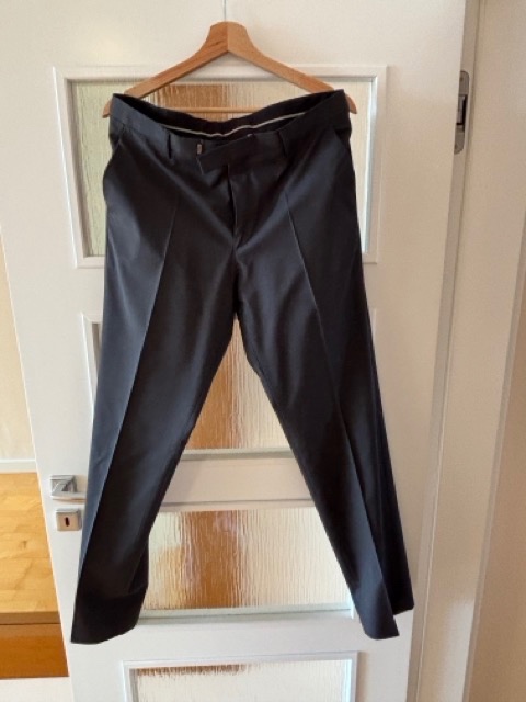 nohavice značky Hugo Boss - 2