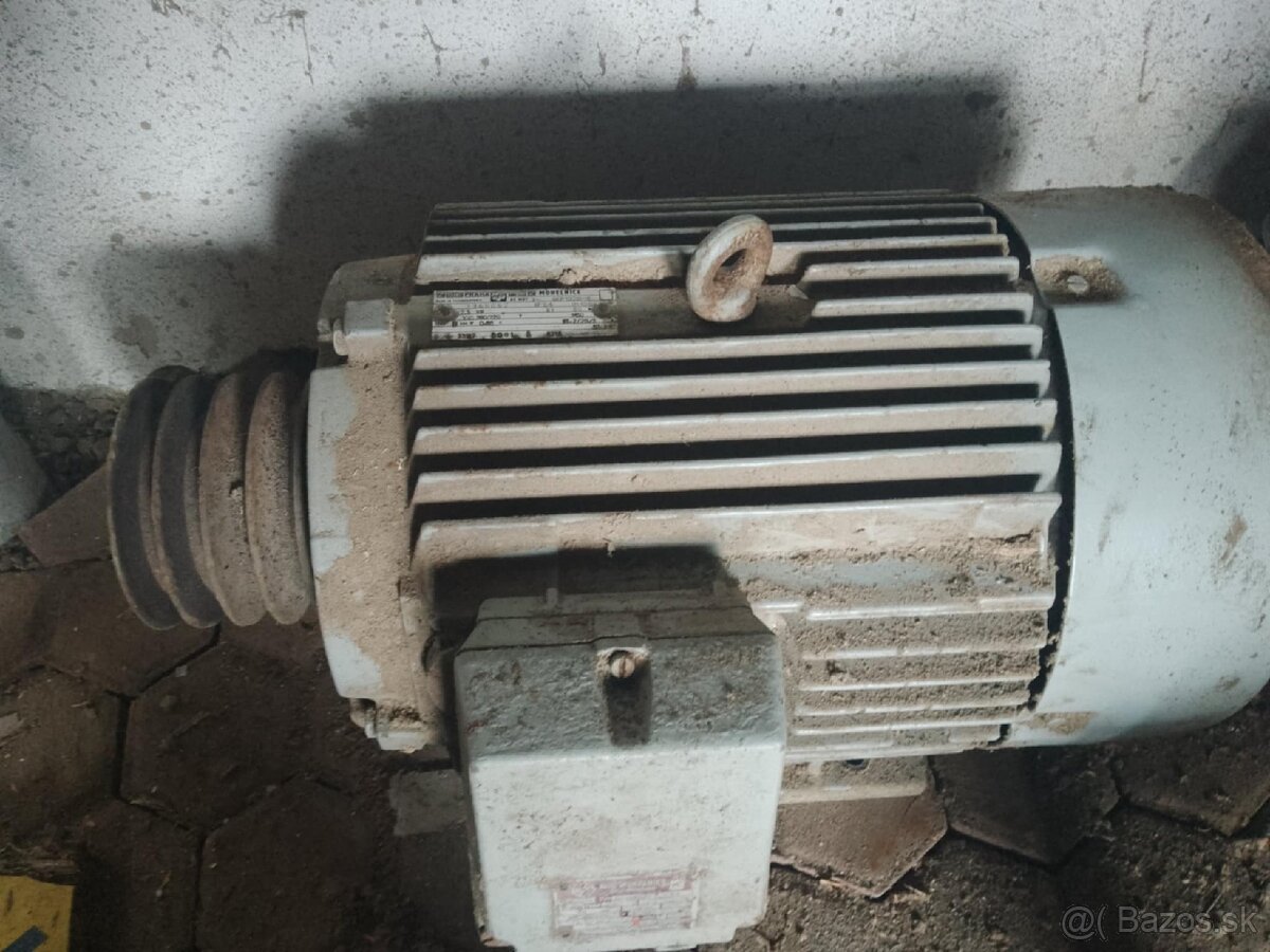 Predám elektromotor 7, 5kw/ 1450 ot - 400v - 2