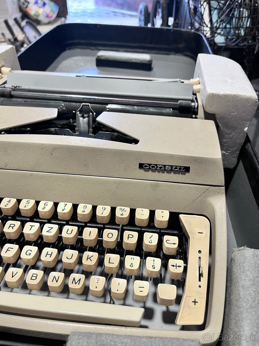 Pisaci stroj consul - 2