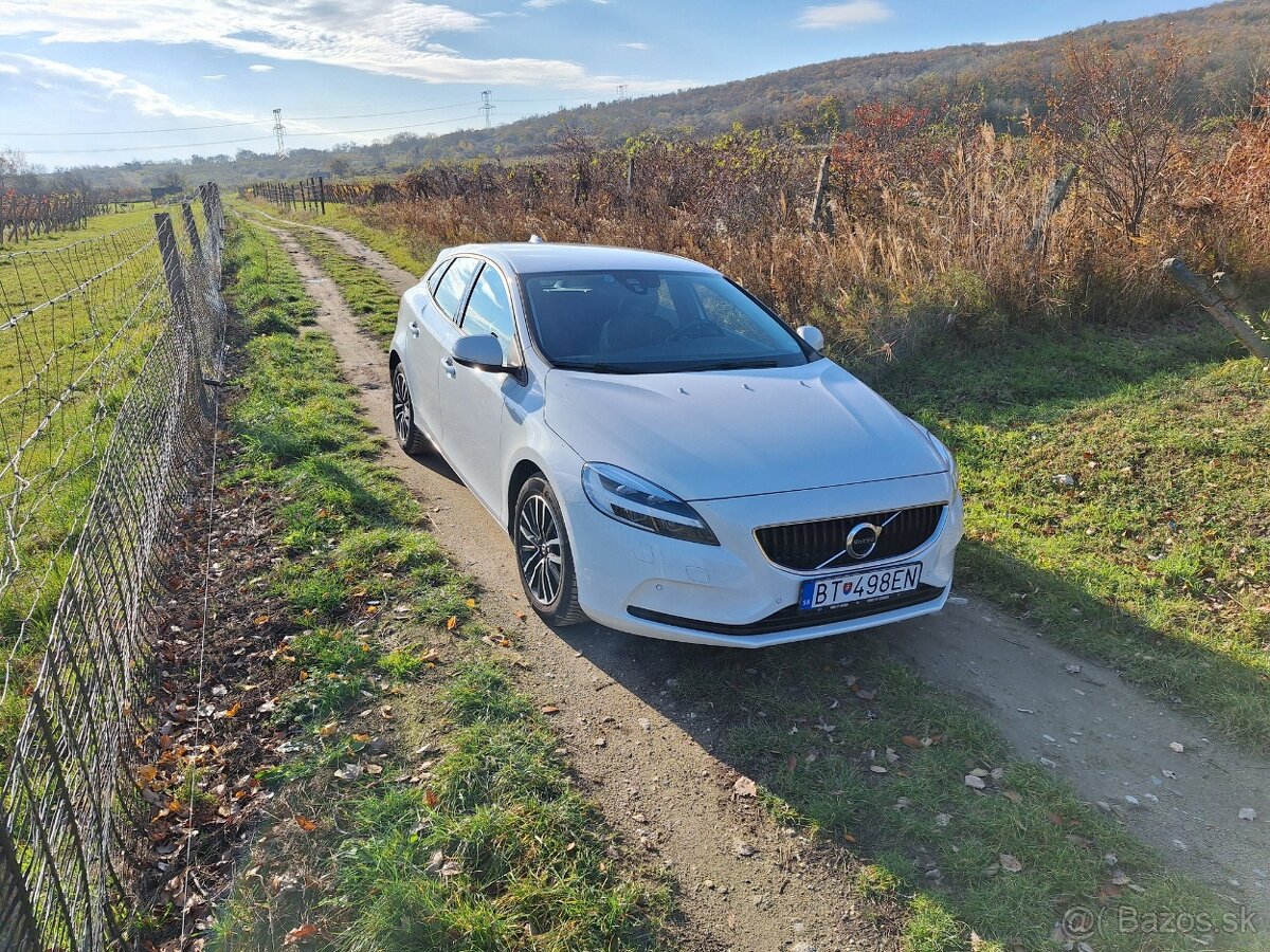 Volvo V40 D3; 2.0 diesel; Manual; r.v. 2018; Bratislava - 2