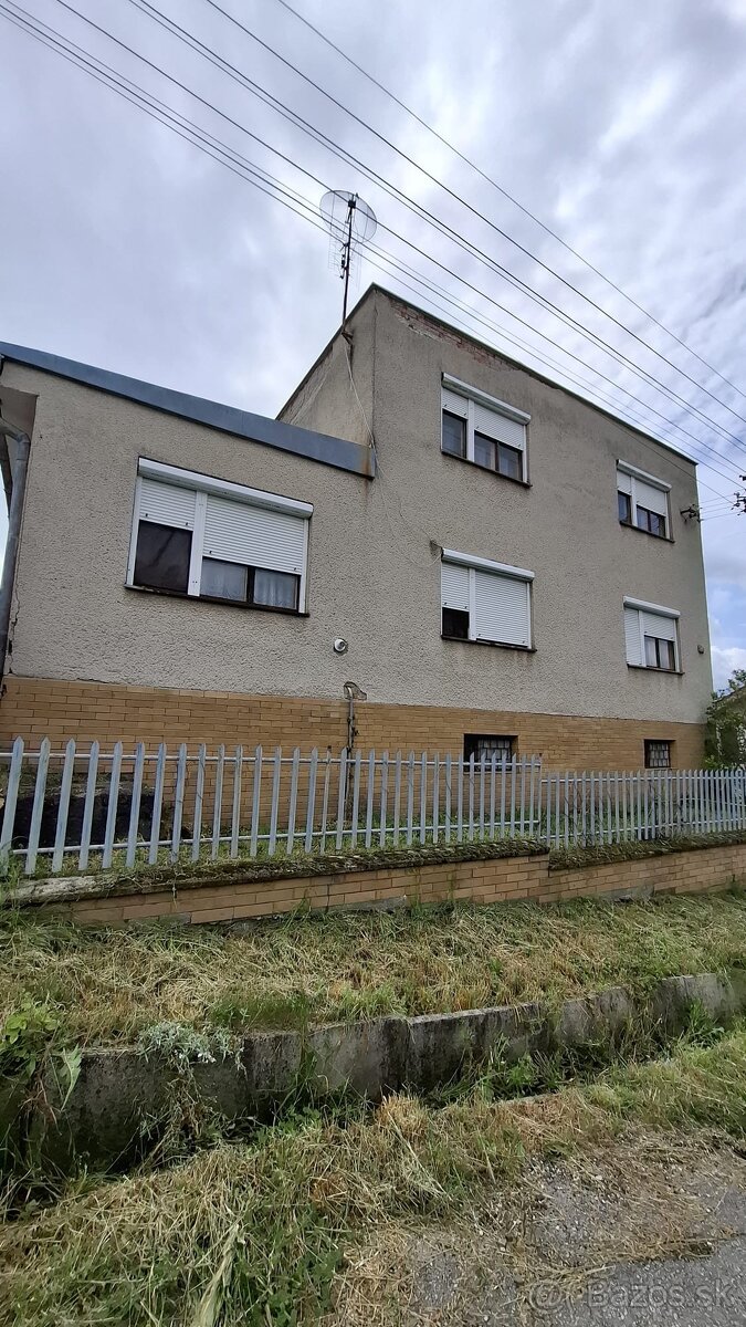 5-izb. dom 180m2 s pozemkom 1569m2- Obyce - 2