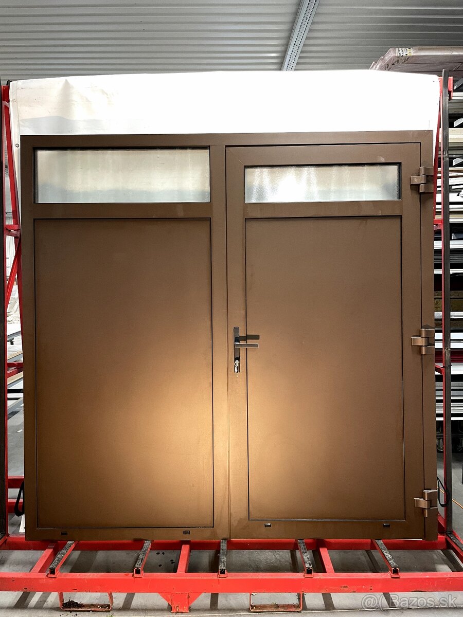 Nové hliníkové vchodové dvere + fix - 2