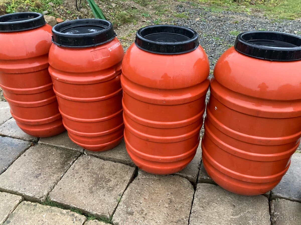 Predám plastové sudy 220 lit. - 2