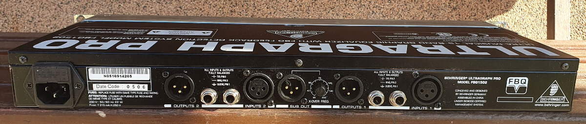 Stereo Ekvalizér Behringer Ultragraph Pro EQ FBQ1502HD - 2