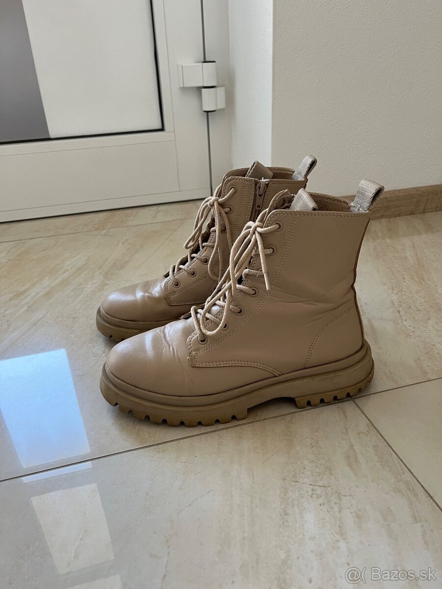 Dámske čižmy 38 - 2