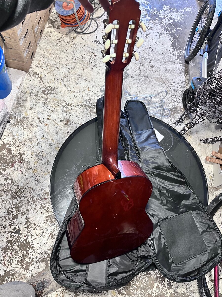 Akusticka gitara - 2